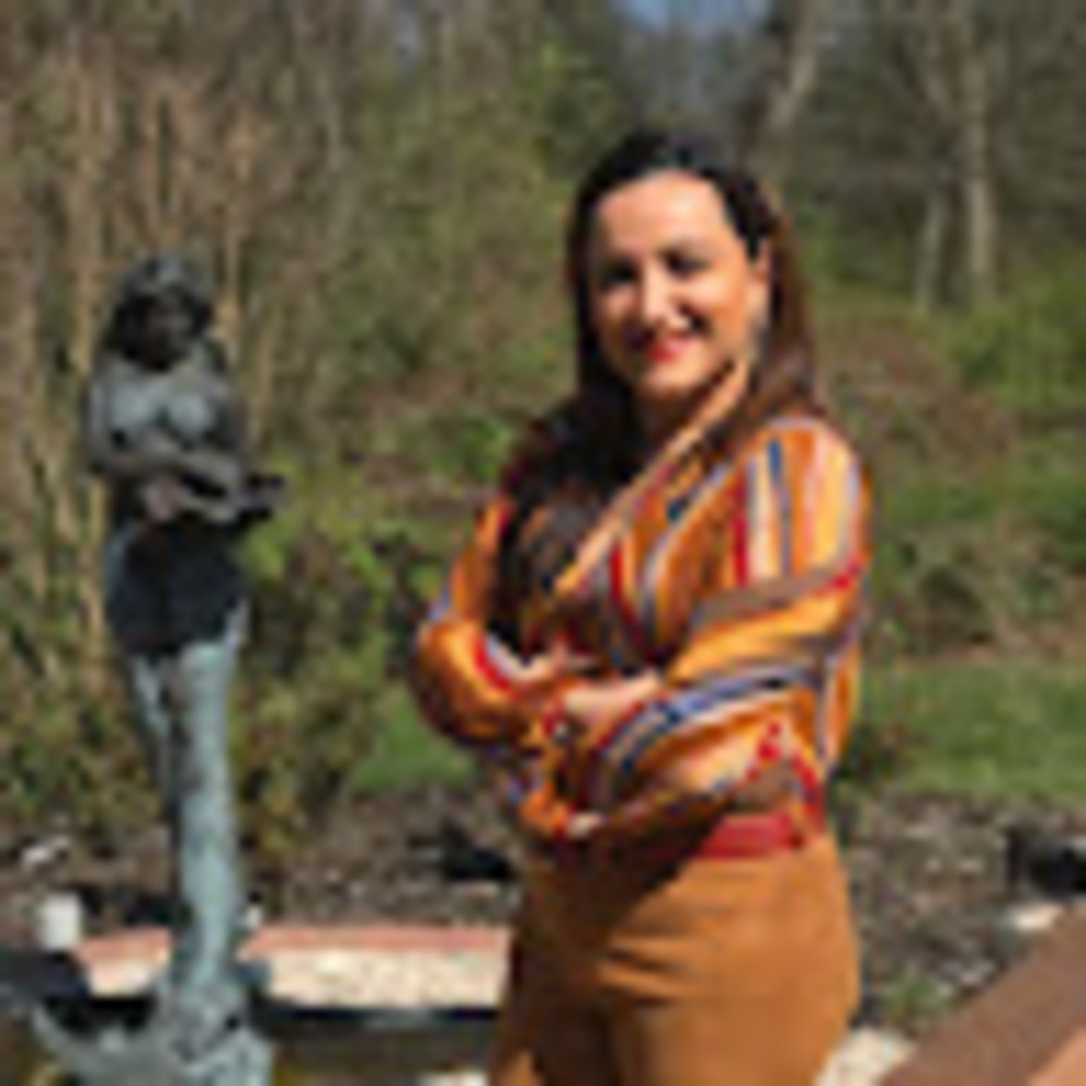 Meet your Posher, Mahnaz